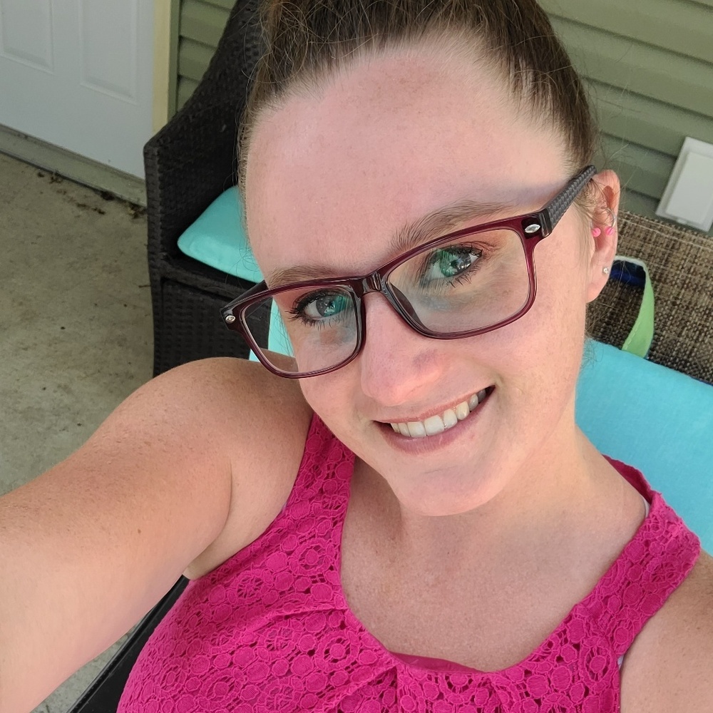 Meet your Posher, Stephanie